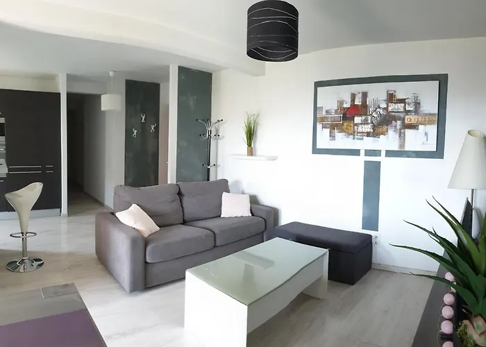 Beau T3 70m2 Apartment *