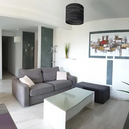 Beau T3 70m2 Apartment *